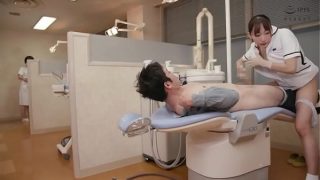 Những Cô Gái Dâm Loàn