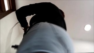 Reife Dame mit Körper der heißen jungen Dame