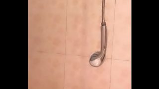 你说你能多久半个小时还满足不了你么，看着国民女神湿润的逼逼抖动的菊花