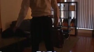 和妻子不和睦於是找人上了她……[中文字幕]