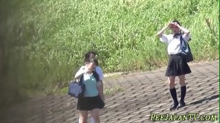Bizarre asian teenager watched peeing