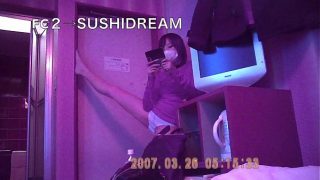 DSに夢中 cute 個人撮影 パイパン巨乳オタクのセンズリ鑑賞