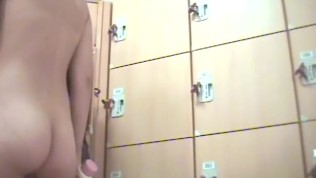 japanese public bathroom.5